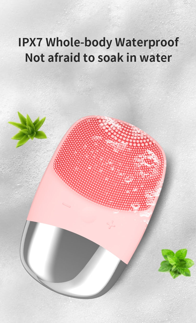 Facial Cleansing Brush